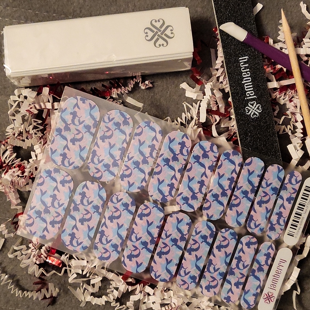 🧜‍♀️Sea of Dreams🧜‍♀️ Disney Collection Jamberry Nail Wrap NWOT